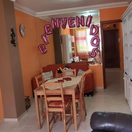 Apartamento Edificio Las Nieves Tenerife San Isidro De Abona A 3 Km De La Hermosa Playa De El Medano 90 Mq Maravilloso Luminoso Espacioso Piso 92 Mq 3 Dormitorios 2 Banos Salon Doble *
