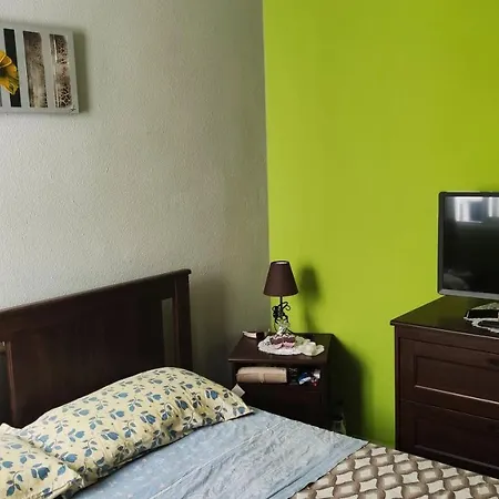 Apartamento Edificio Las Nieves Tenerife San Isidro De Abona A 3 Km De La Hermosa Playa De El Medano 90 Mq Maravilloso Luminoso Espacioso Piso 92 Mq 3 Dormitorios 2 Banos Salon Doble *
