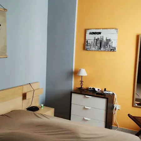 Apartamento Edificio Las Nieves Tenerife San Isidro De Abona A 3 Km De La Hermosa Playa De El Medano 90 Mq Maravilloso Luminoso Espacioso Piso 92 Mq 3 Dormitorios 2 Banos Salon Doble San Isidro (Tenerife)