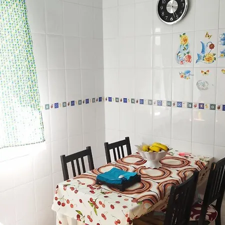 Apartamento Edificio Las Nieves Tenerife San Isidro De Abona A 3 Km De La Hermosa Playa De El Medano 90 Mq Maravilloso Luminoso Espacioso Piso 92 Mq 3 Dormitorios 2 Banos Salon Doble *