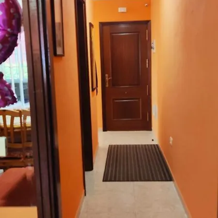 Apartamento Edificio Las Nieves Tenerife San Isidro De Abona A 3 Km De La Hermosa Playa De El Medano 90 Mq Maravilloso Luminoso Espacioso Piso 92 Mq 3 Dormitorios 2 Banos Salon Doble