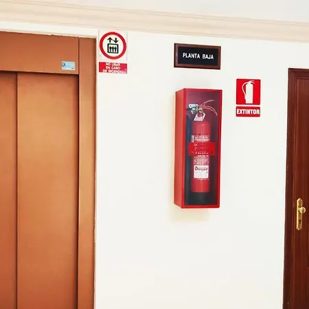 Edificio Las Nieves Tenerife San Isidro De Abona A 3 Km De La Hermosa Playa De El Medano 90 Mq Maravilloso Luminoso Espacioso Piso 92 Mq 3 Dormitorios 2 Banos Salon Doble * San Isidro (Tenerife)