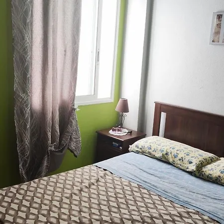 Edificio Las Nieves Tenerife San Isidro De Abona A 3 Km De La Hermosa Playa De El Medano 90 Mq Maravilloso Luminoso Espacioso Piso 92 Mq 3 Dormitorios 2 Banos Salon Doble