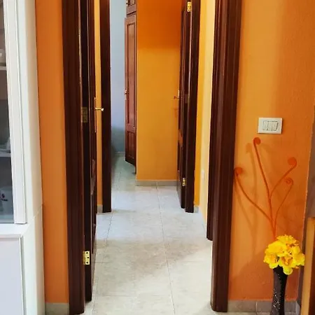 Edificio Las Nieves Tenerife San Isidro De Abona A 3 Km De La Hermosa Playa De El Medano 90 Mq Maravilloso Luminoso Espacioso Piso 92 Mq 3 Dormitorios 2 Banos Salon Doble Apartament San Isidro (Tenerife)